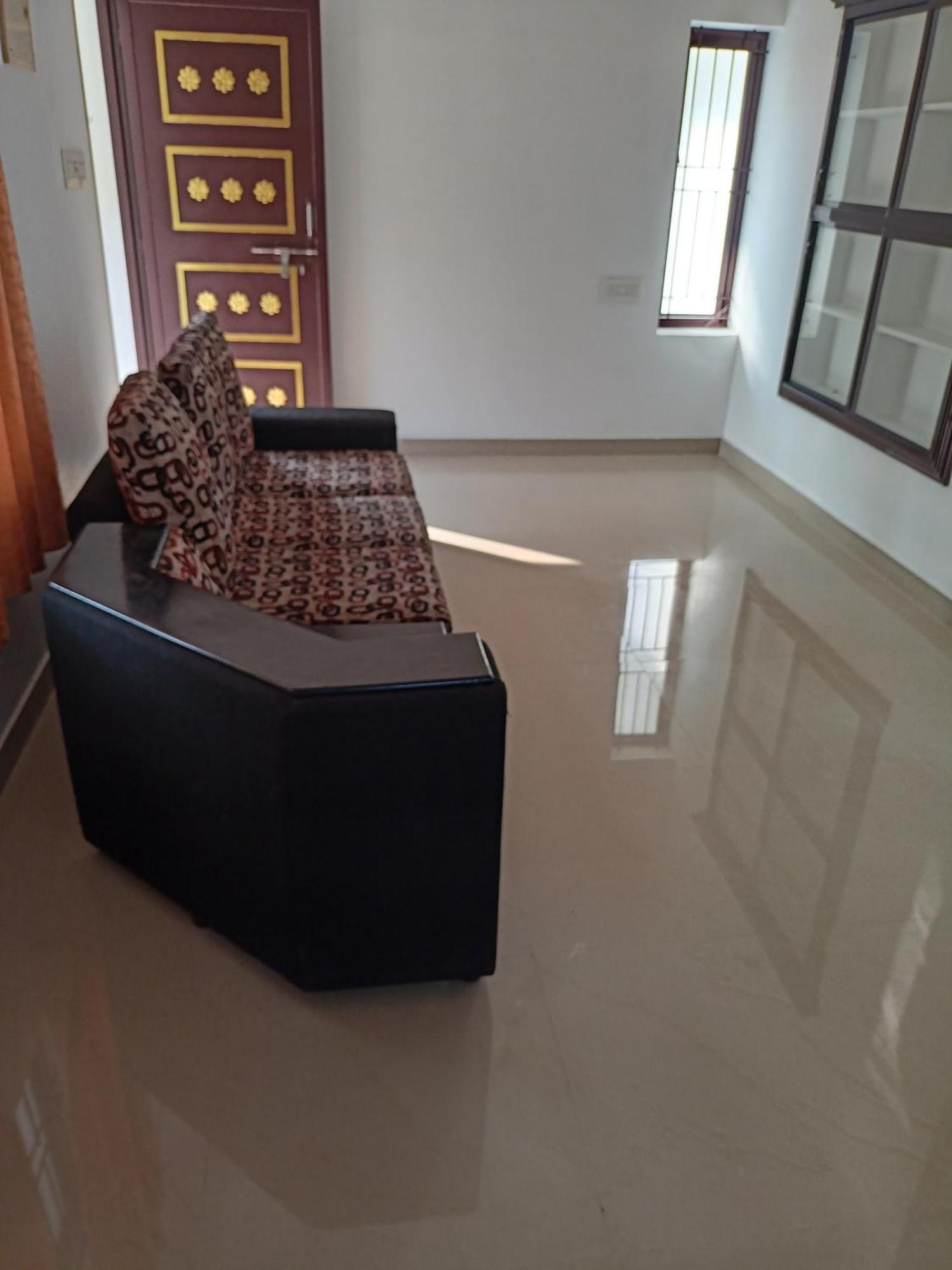 Space Villa Homestay Irimbranallur 外观 照片