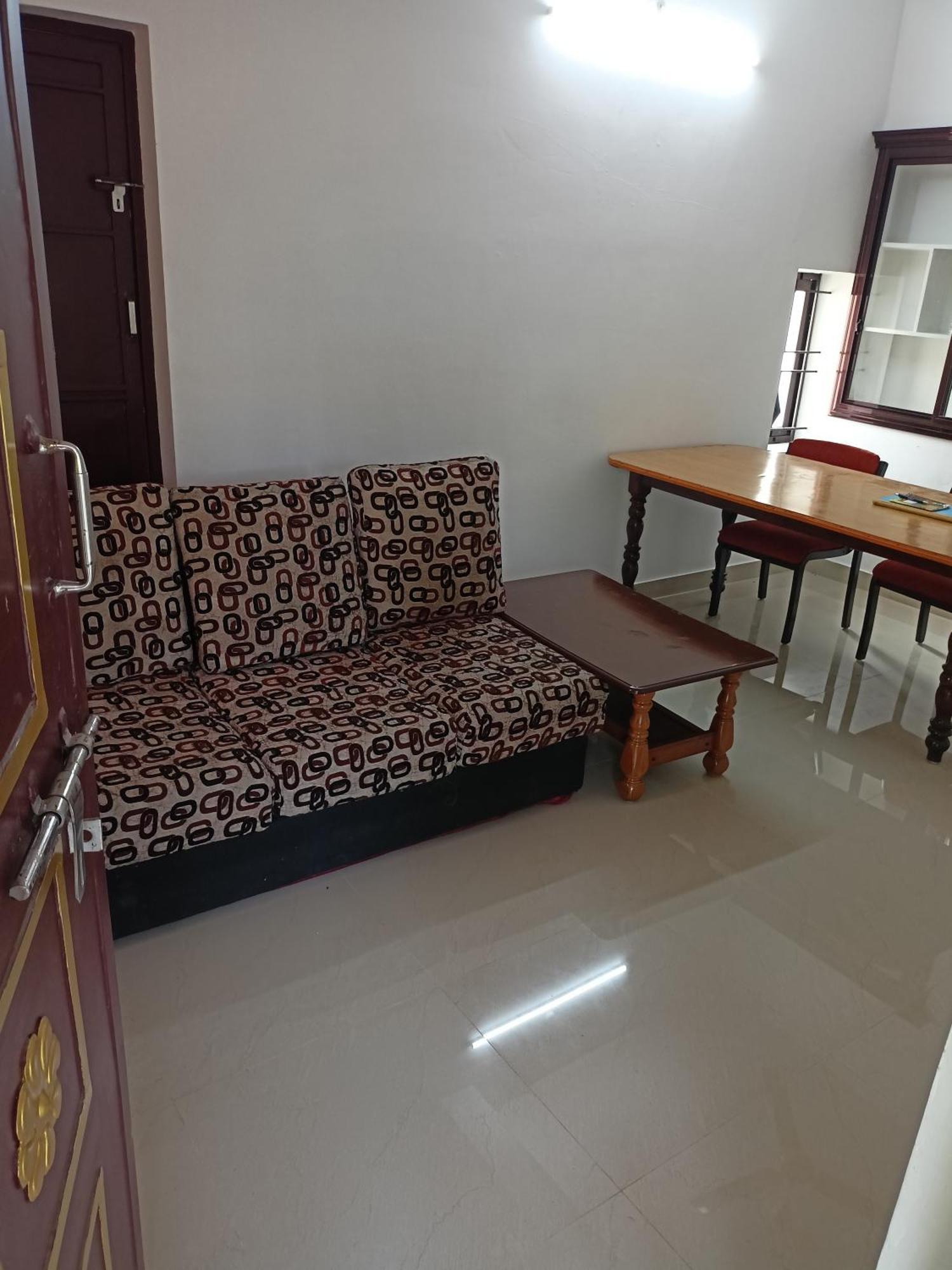Space Villa Homestay Irimbranallur 外观 照片